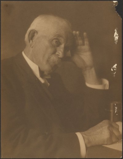  av Louis Fleckenstein