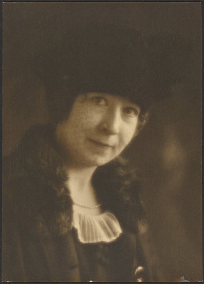  av Louis Fleckenstein