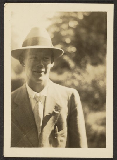  av Louis Fleckenstein