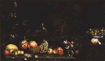 Stilleben med frukt, blomster, en hauk og en gullfink, 1620-30 av Luca Forte
