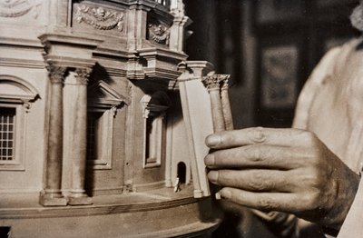  av Luigi Leoni