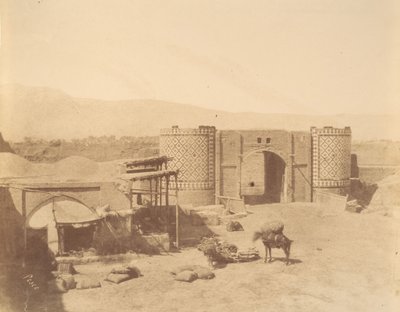 [Gate of Government, Teheran, Iran], 1840-60-tallet. av Luigi Pesce