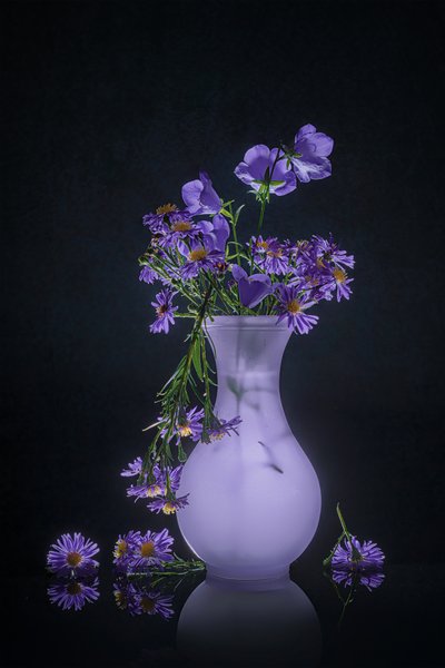 Elegant blomsterrefleksjon av Lydia Jacobs