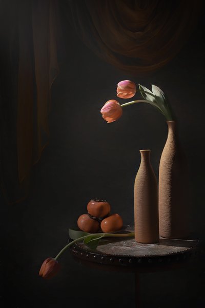 Stemningsfulle tulipaner og frukt av Lydia Jacobs