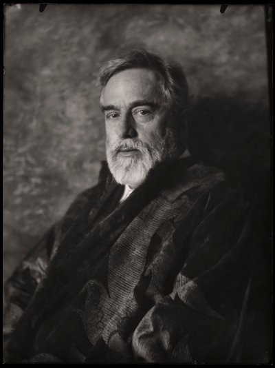 Selvportrett, ca 1935. av Mariano Fortuny y Madrazo