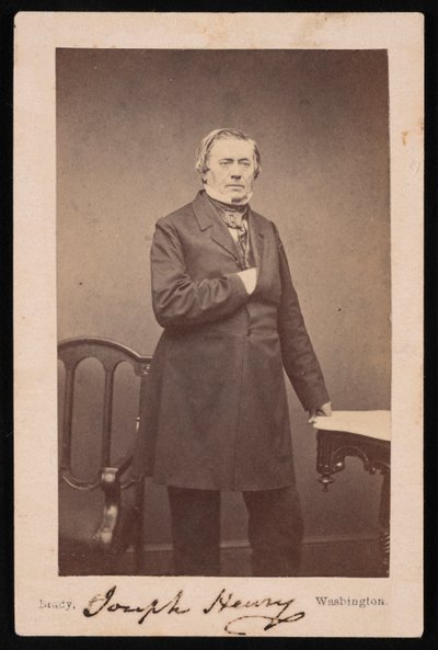 Portrett av Joseph Henry 1797-1878 - Stående, før 1878. av Mathew Brady