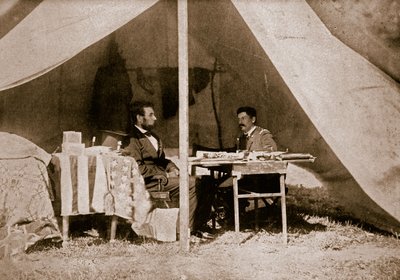 Det siste intervjuet mellom president Lincoln og general McClellan i Antietam, 1862 av Mathew B. Brady