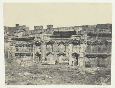 Baalbeck, Interior of the Enclosure of the Temples of the Sun and Jupiter, Syria, 184951, trykt 1852. av Maxime Du Camp