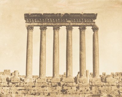 Colonnade of the Temple of the Sun, ved Baâlbek Heliopolis, 15. september 1850. av Maxime Du Camp
