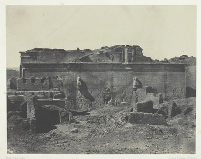 Bakre fasade, Great Temple of Dendera Teutyres, Øvre Egypt, 184951, trykt 1852. av Maxime Du Camp