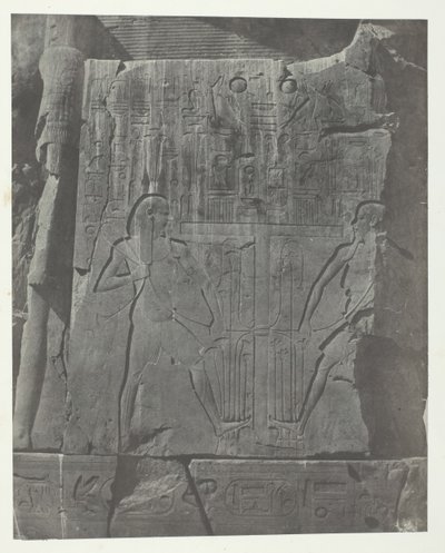 Gournah, Sculptures from the Throne of the Colossi, Theben, 184951, trykt 1852. av Maxime Du Camp