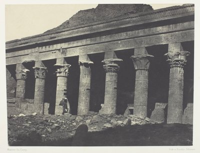 Det store Isis-tempelet i Philoe, Oriental Gallery; Nubia, plate 73 fra albumet «Egypt, Nubia, Palestina og Syria» (1852) av Maxime Du Camp