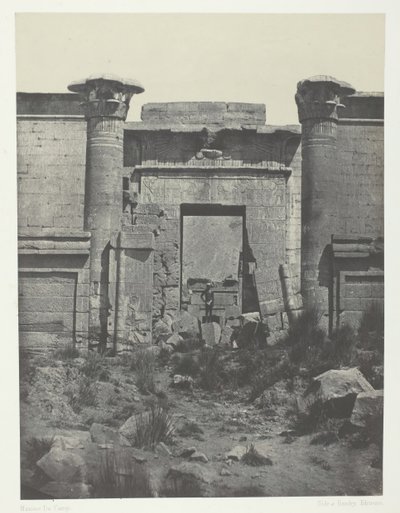 Medinet-Habou, Propylaea of ​​Thutmoseum, Theben, 184951, trykt 1852. av Maxime Du Camp