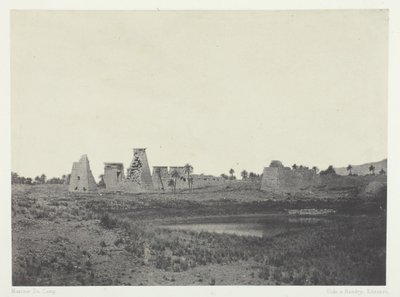 Karnak Palace, South Propylaea, Theben, 184951, trykt 1852. av Maxime Du Camp