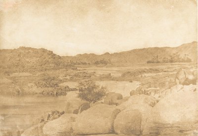 Utsikten tatt ved første katarakt på høyre bredd, 1849-50. av Maxime Du Camp
