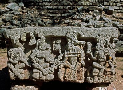 Alter Q med kroning av kongen av den stigende solen, 776 e.Kr av Mayan