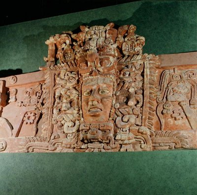 Arkitektonisk maske, Campeche, Yucatan-halvøya, Mexico (stucco) av Mayan Mayan