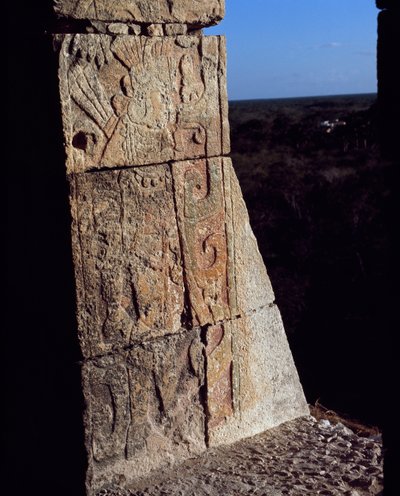 Detalj av en frise av en kriger, El Castillo av Mayan Mayan