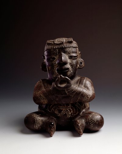 Precolombiansk kunst, Maya-sivilisasjonen, innledende periode: antropomorf leirvase som viser en mann sittende med hendene sammen i form av en sirkel. Fra Uaxactun, Guatemala. Sol. h. 21,2 x bredde 20,2 cm Guatemala, Museo Nazionale di Archeologia e Etnolo av Mayan Mayan