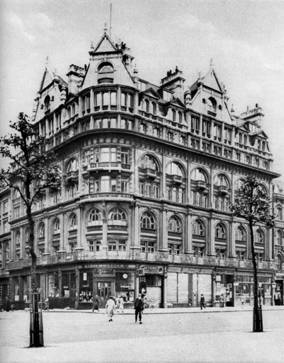 Strand-bygning som huser kontoret til Thames Conservancy, 1926-1927. av McLeish