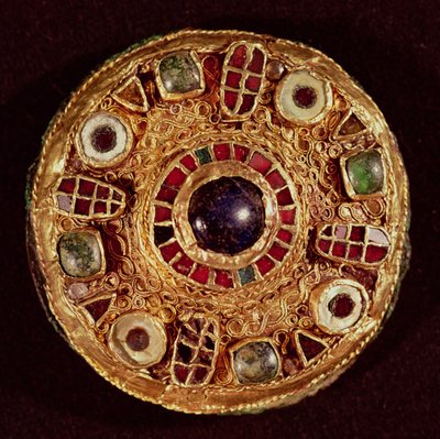 Rund brosje (gull og cloisonne emalje) av Merovingian