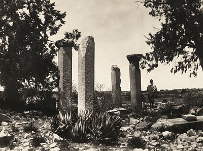 Bygge et imperium i den fascistiske tidsalderen: Axum forblir i Cohaito, 09.05.1936 (s/hvitt-bilde) av Modestino Baldinetti