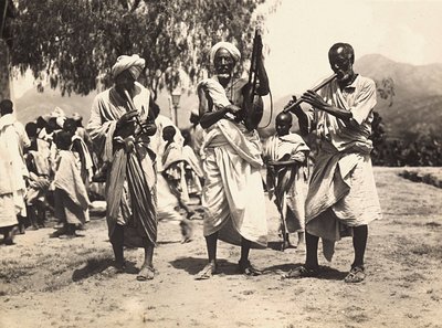 Building an Empire i den fascistiske tidsalderen: Habab-musikere, 09.05.1936 (s/hvitt-bilde) av Modestino Baldinetti