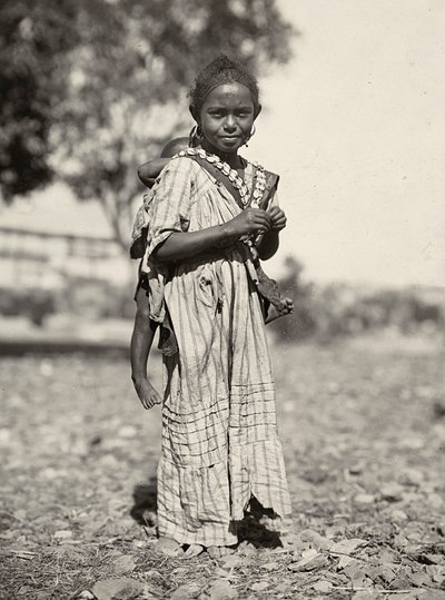 Bygge et imperium i den fascistiske tidsalderen: en abyssinisk jente, 09.05.1936 (s/hvitt-bilde) av Modestino Baldinetti