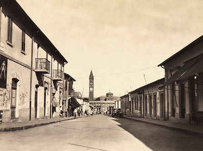 Building an Empire i den fascistiske tidsalderen: gate i Asmara, 09.05.1936 (s/hvitt-bilde) av Modestino Baldinetti