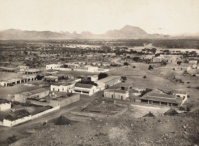 Bygge et imperium i den fascistiske tidsalderen: utsikt over Agordat, 09.05.1936 (s/hvitt-bilde) av Modestino Baldinetti
