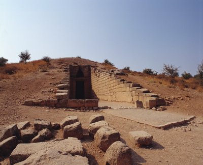 Antikkens Hellas: utsikt over inngangen til graven til Agamemnon kalt "Tresor d'Atree". 1250 f.Kr. Mykene, Hellas av Mycenaean