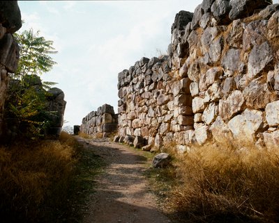 Mykensk kunst: tilgang til den øvre festningen til den mykenske citadellet, byen Tiryns, rundt 1200 f.Kr. Hellas av Mycenaean