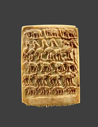 Hårkam dekorert med rader av ville dyr, ca. 3200–3100 f.Kr. (elfenben) av Naqada Period Egyptian
