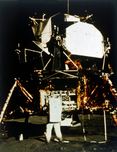 Buzz Aldrin av Lunar Module på overflaten av månen, Apollo II-oppdrag, juli 1969. av Neil Armstrong