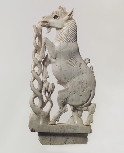 Gjennombrudt møbelplakett med en oppdrettsgeit, ca. 900-800-tallet f.Kr. av Neo Assyrian