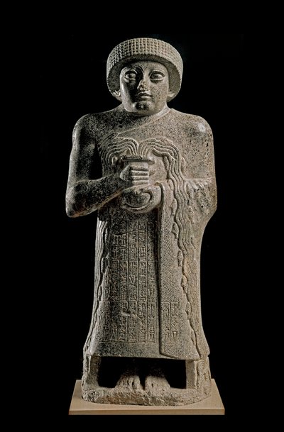 Sumerisk kunst: Detalj av statuen av Gudea, prins av Lagash kjent som "" med den fossende vasen"" og dedikert til gudinnen Geshtinanna av Neo Sumerian Neo Sumerian