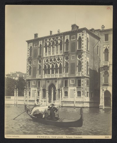 Eksteriør av Palazzo Cavalli-Franchetti te Venetië Venezia - Canal Grande - Palazzo Franchetti (tittel på objekt) av Neue Photographische Gesellschaft