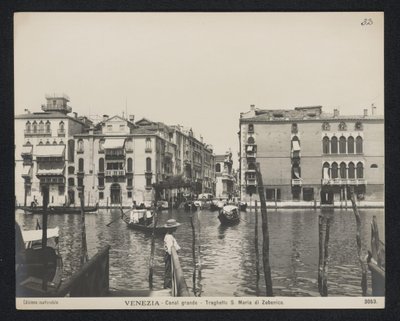 Veerboten til Santa Maria del Giglio te Venetië-kirken Venezia - Grand Canal - S. Maria di Zobenico ferge (tittel på objekt) av Neue Photographische Gesellschaft
