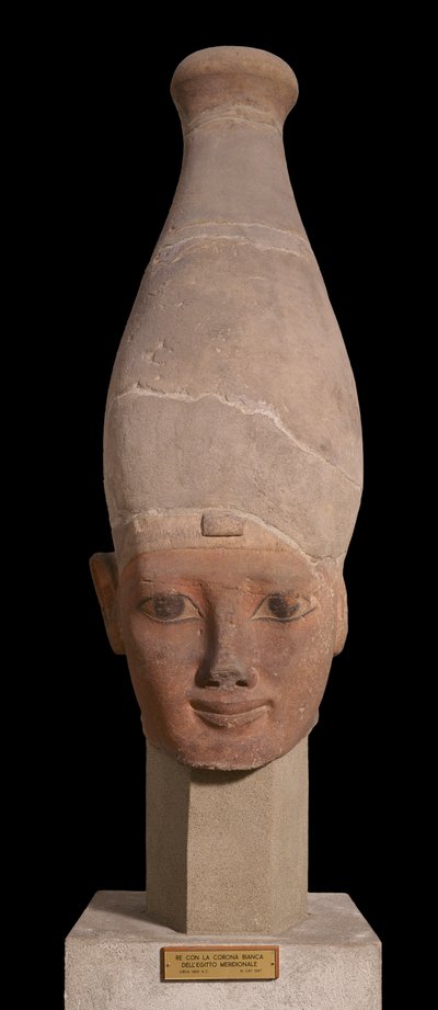 Faraos hode bærer den hvite kronen av Øvre Egypt, ca. 1400 f.Kr. (lertøy) av New Kingdom Egyptian