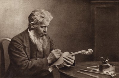  av Nichol Elliot