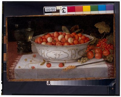 Stilleben av Fraises-De-Bois i en Wanli-porselensskål av Nicolaes Gillis