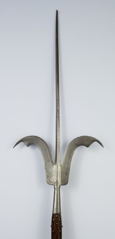 Friuli Spear, ca. 1600-20 (stål og tre) av Northern Italian School