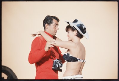 Dean Martin som Matt Helm på settet "The Silencers" av Orlando Suero