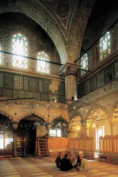 Arkitektur, ottomansk kunst: Interiør i den blå moskeen eller Sultanahmet Camii bygget av Mehmet Aga (1609-1616). Tyrkia, Istanbul. av Ottoman School