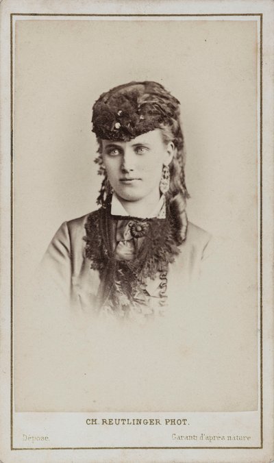 Portrett av Christine Nilsson 1843-1921. av Paris . Photo studio Reutlinger