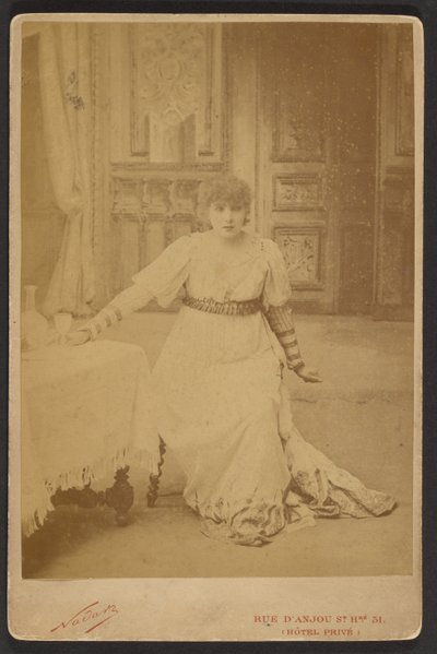 Sarah Bernhardt als Floria in La Tosca av Paul Nadar