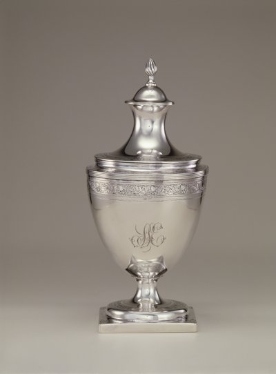 Sukkerbolle med lokk, ca.1795 av Paul Revere