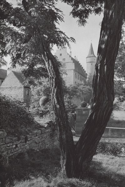 Tidligere bispepalass og Nikolausturm, Ochsenfurt, Bayern (s/h-bilde) av Paul Wolff