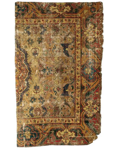 Uvanlig lite Tabriz-medaljongteppefragment, Nordvest-Persia, første halvdel av 1500-tallet av Persian School