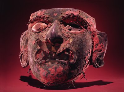 Incan Mask (kobberlegering og skall) av Peruvian School